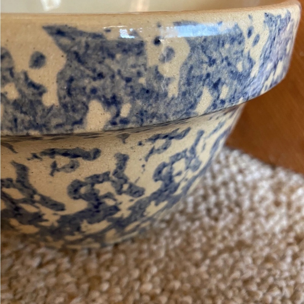 Vintage Robinson Ransbottom Pottery Roseville, OH Mixing Bowl Blue Spongeware - Picture 5 of 12